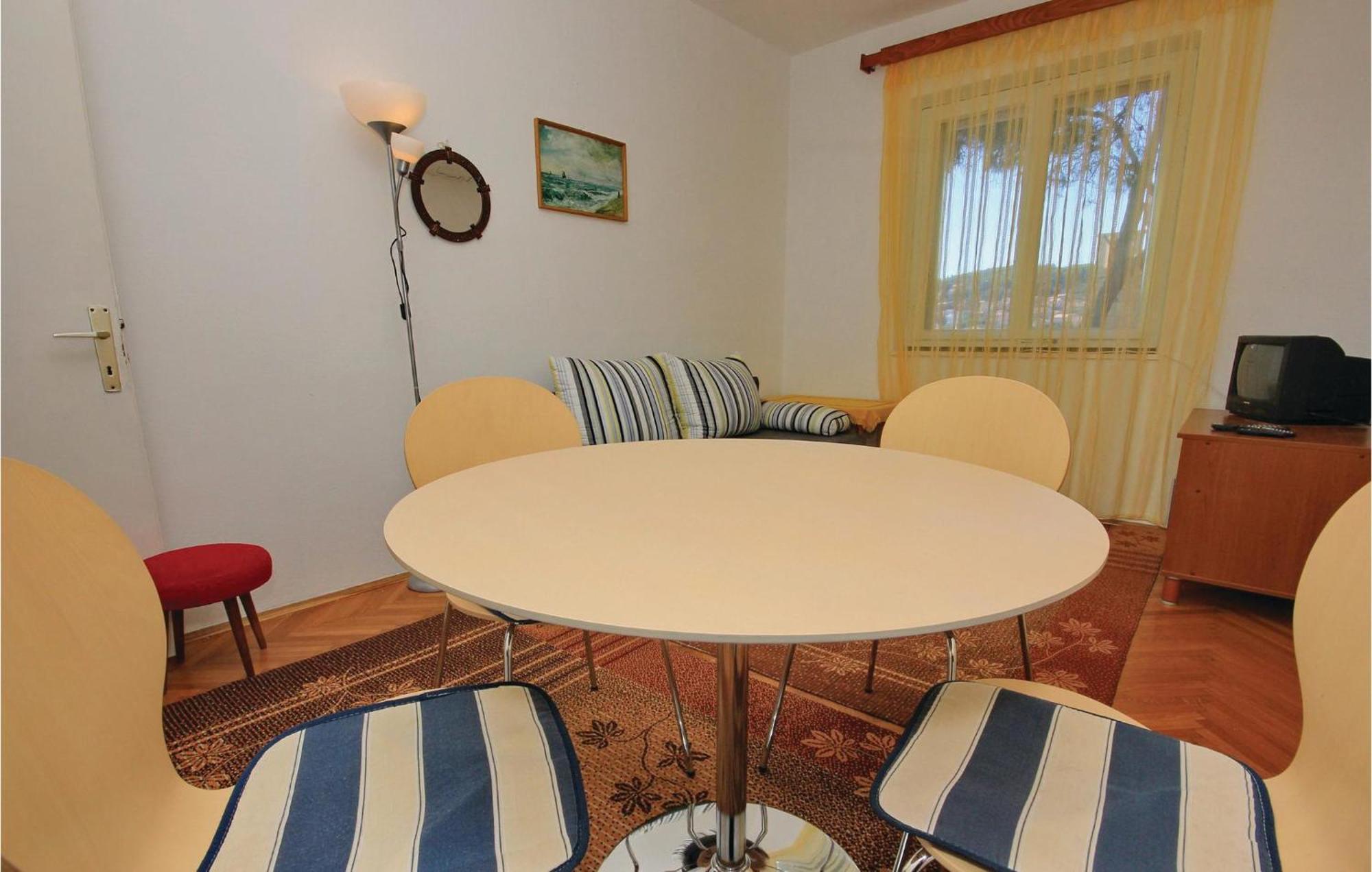 Amazing Apartment In Lumbarda With Kitchen Exterior foto